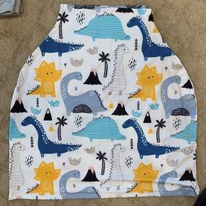 NWOT Dinosaur 🦕 nursing cover / cart cover